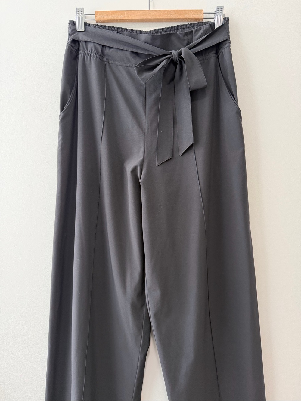 Lululemon Noir Pant Black Swift High-Rise Wide-Leg Trouser w/Tie Belt Sz 10 - Picture 5 of 16